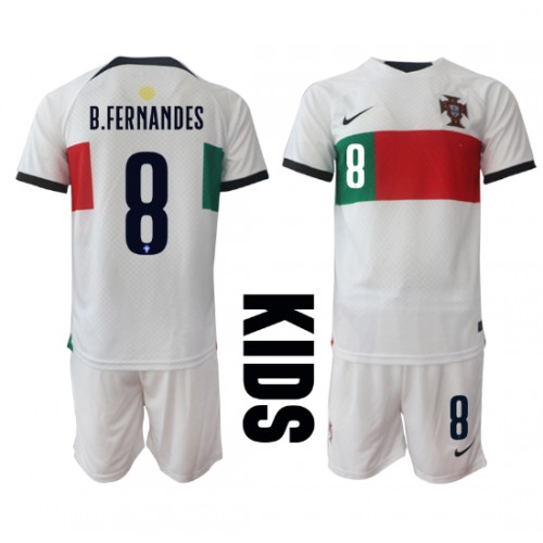 Fotballdrakt Barn Portugal Bruno Fernandes #8 Bortedraktsett VM 2022 Kortermet (+ Korte bukser)